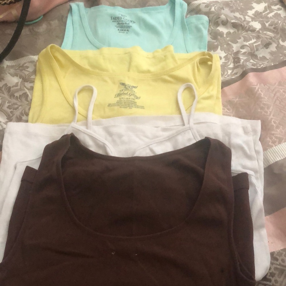 3 tank tops summer 2 small 1 large